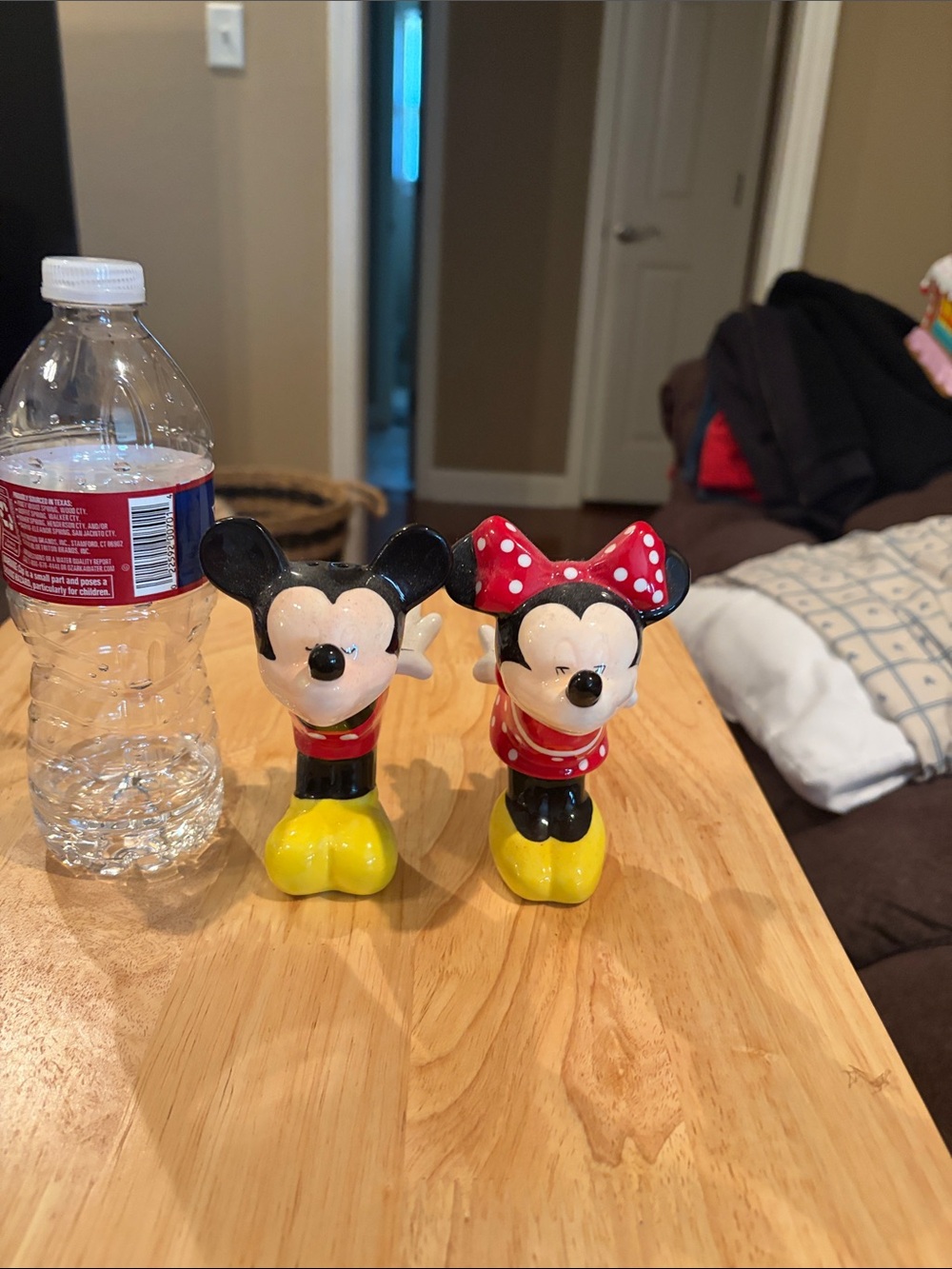 Disney Mickey & Minnie Ceramic Figurine Salt and Pepper Set - Red, Black, Yellow